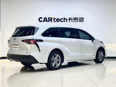 Toyota Sienna 2023 2.5L Hybrid Comfort Edition - ფოტო 4