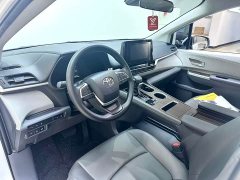 Toyota Sienna 2023 2.5L Hybrid Comfort Edition - ფოტო 9