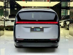 Li Auto Li Xiang MEGA Ultra - ფოტო 14