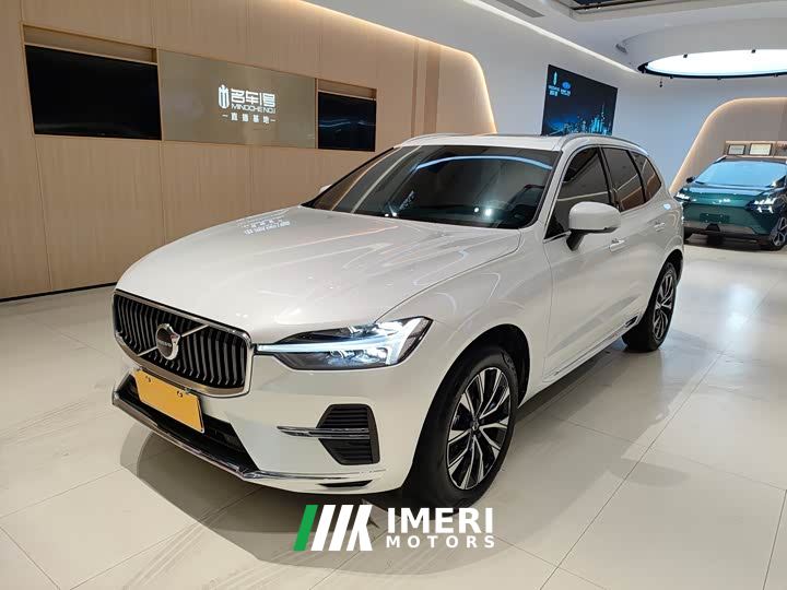 Volvo XC60 B5 AWD Smart Remote Luxury Edition