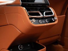 Bentley Bentayga 4.0T V8 Long Wheelbase - ფოტო 13