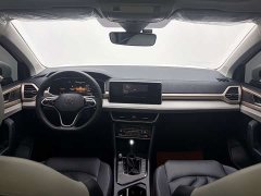 Volkswagen Touareg 300TSI Two-Wheel Drive Moonlight Edition - ფოტო 16