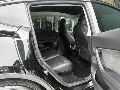 Tesla Model Y Long Range All-Wheel Drive - ფოტო 16