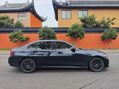 BMW 3 Series 325Li M Sport Night Edition Package - ფოტო 10