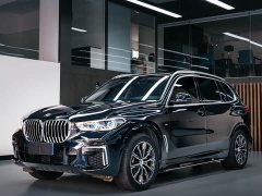 BMW X5 2022 xDrive 30Li Luxury M Sport Package - ფოტო 1