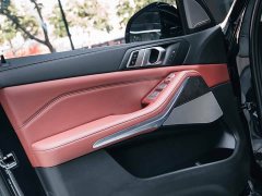 BMW X5 2022 xDrive 30Li Luxury M Sport Package - ფოტო 15