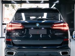 BMW X5 2022 xDrive 30Li Luxury M Sport Package - ფოტო 4