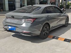 Hyundai Elantra 1.5L CVT Luxury - ფოტო 11