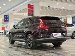 Volvo XC70 Plug-in Hybrid AWD Extended Range Plus - ფოტო 4
