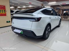 Tesla Model Y Rear-Wheel Drive - ფოტო 5