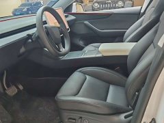 Tesla Model Y Rear-Wheel Drive - ფოტო 6