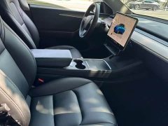 Tesla Model Y Rear-Wheel Drive - ფოტო 7