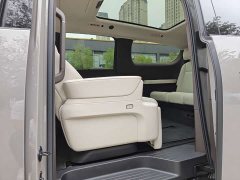 Li Auto Li Xiang MEGA Ultra - ფოტო 11