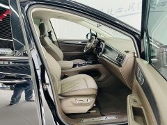 Volkswagen Viloran 380TSI Prestige - ფოტო 14