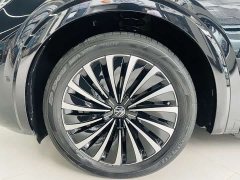 Volkswagen Viloran 380TSI Prestige - ფოტო 3