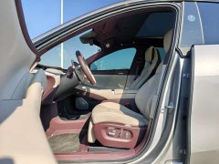 Xiaomi YU7 2025 Four-Wheel Drive Pro - ფოტო 4