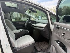 Buick GL8 Luzun Respect Edition - ფოტო 11