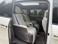 Buick GL8 Luzun Respect Edition - ფოტო 9
