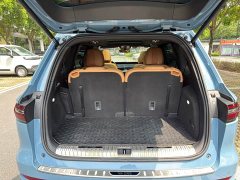 Li Auto ONE Extended Range 6-Seater - ფოტო 13