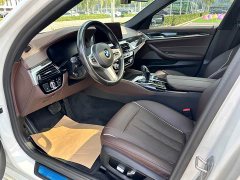BMW 5 Series 525Li M Sport Package - ფოტო 11