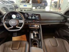 Hyundai Elantra 1.5L CVT TOP Premier Edition - ფოტო 10