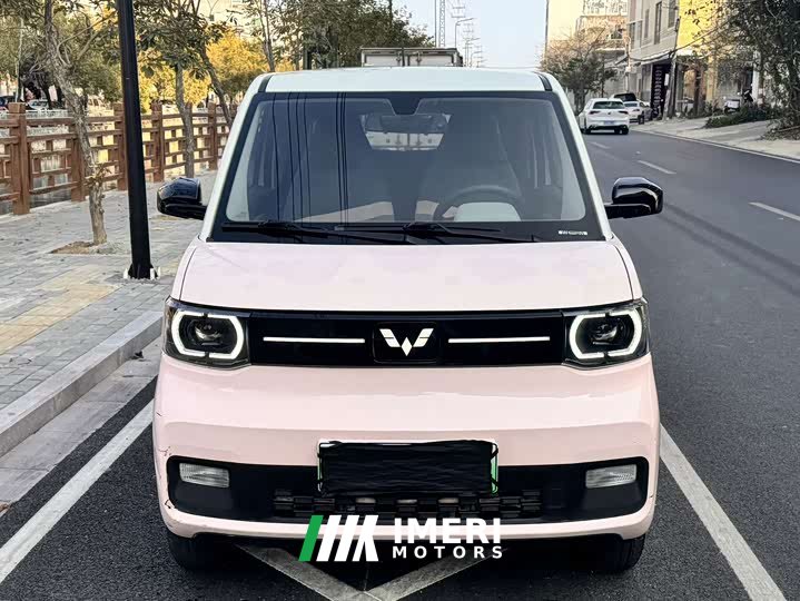 Wuling Hongguang MINIEV Macaron Sandwich Edition 120km LFP Battery