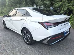 Hyundai Elantra 1.5L CVT GLX Elite - ფოტო 8