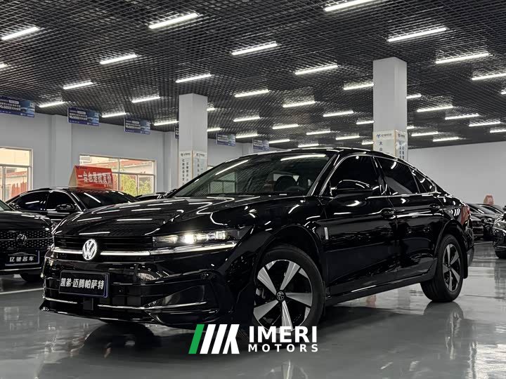 Volkswagen Magotan 300TSI Respect Edition Eye-catching Package - ავტომობილი ჩინეთიდან