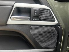 Land Rover Defender 110 3.0T P400 X-DYNAMIC HSE - ფოტო 5
