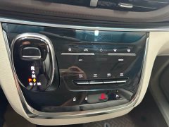 Buick GL8 Land Official Business Class 652T Comfort Edition - ფოტო 11