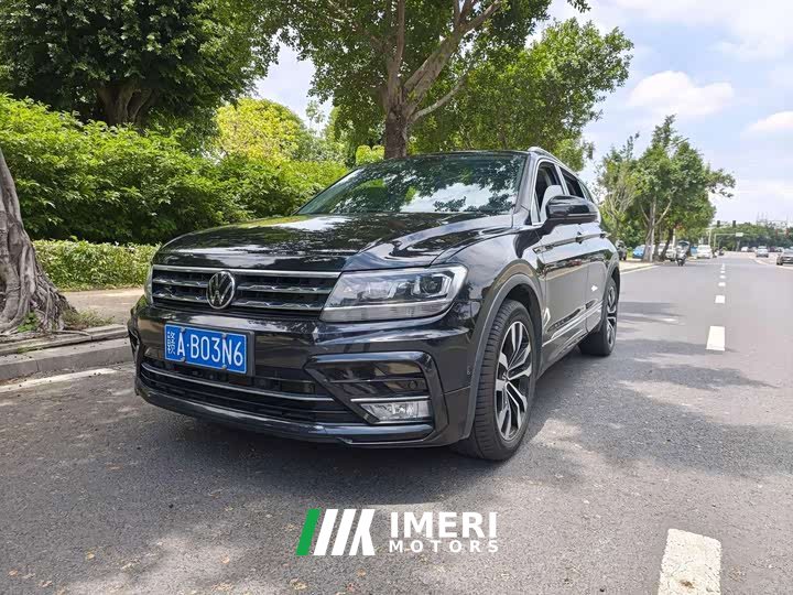 Volkswagen Tiguan L 330TSI Automatic FWD R-Line Comfort Edition