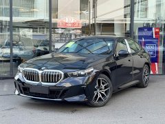 BMW 5 Series 530Li Premier M Sport Package - ფოტო 1