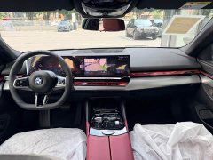 BMW 5 Series 530Li Premier M Sport Package - ფოტო 12