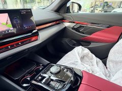 BMW 5 Series 530Li Premier M Sport Package - ფოტო 17