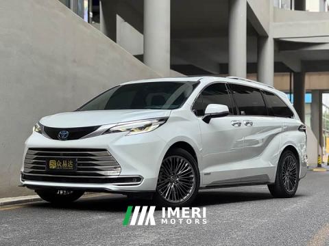 2023 Toyota Sienna 2.5L Hybrid Platinum Edition