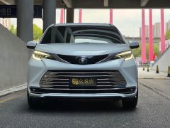 Toyota Sienna 2.5L Hybrid Platinum Edition - ფოტო 2