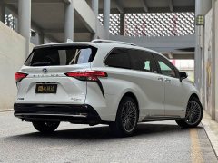 Toyota Sienna 2.5L Hybrid Platinum Edition - ფოტო 3