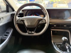 SAIC MG i5 2023 1.5L Manual Superior Edition - ფოტო 12
