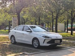 SAIC MG i5 2023 1.5L Manual Superior Edition - ფოტო 3