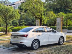 SAIC MG i5 2023 1.5L Manual Superior Edition - ფოტო 4