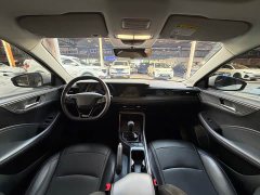 SAIC MG i5 2023 1.5L Manual Superior Edition - ფოტო 9