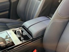 Land Rover Range Rover Velar 250PS Gloss Black Collector's Edition - ფოტო 12