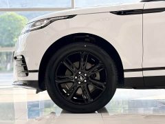 Land Rover Range Rover Velar 250PS Gloss Black Collector's Edition - ფოტო 6