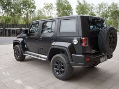 Beijing BJ40 2.0D Automatic Four-Wheel Drive Blade Hero Edition Swordsman Type - ფოტო 4