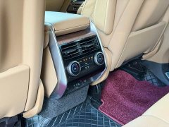 Land Rover Range Rover 3.0 L6 400PS Extended Wheelbase 7-Seater - ფოტო 17