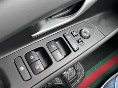 Hyundai Elantra 1.5L CVT Luxury - ფოტო 12