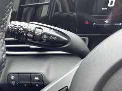 Hyundai Elantra 1.5L CVT Luxury - ფოტო 13