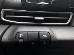 Hyundai Elantra 1.5L CVT Luxury - ფოტო 18
