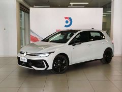 Volkswagen Golf 300TSI R-Line - ფოტო 1