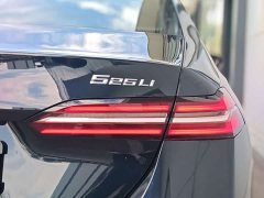 BMW 5 Series 525Li M Sport Package - ფოტო 10